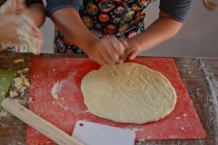 mani-in-pasta-crescia_04