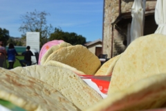 mani-in-pasta-crescia_07