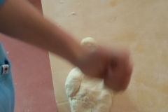 mani-in-pasta-pane_01